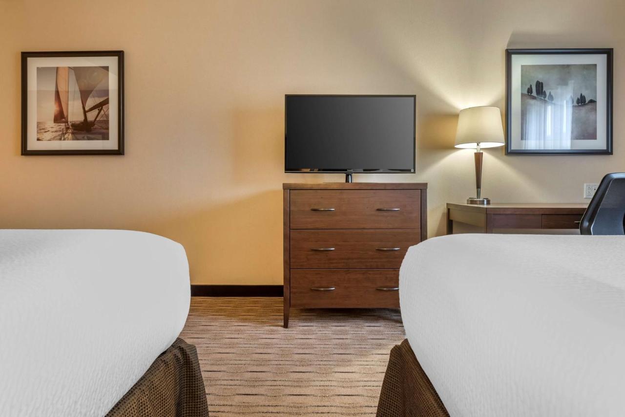 Best Western Plus, Bathurst Hotel & Suites Exterior foto