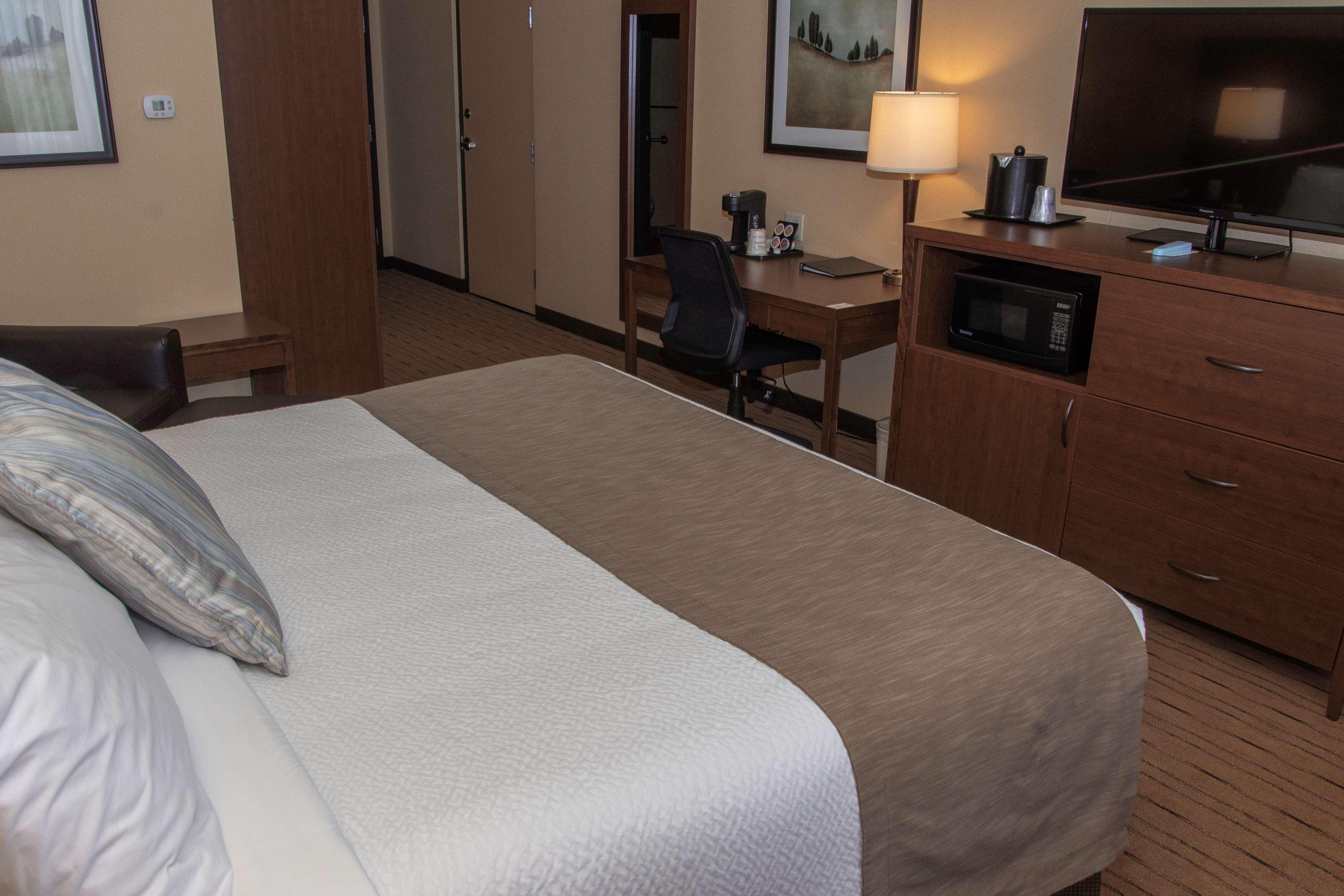 Best Western Plus, Bathurst Hotel & Suites Exterior foto